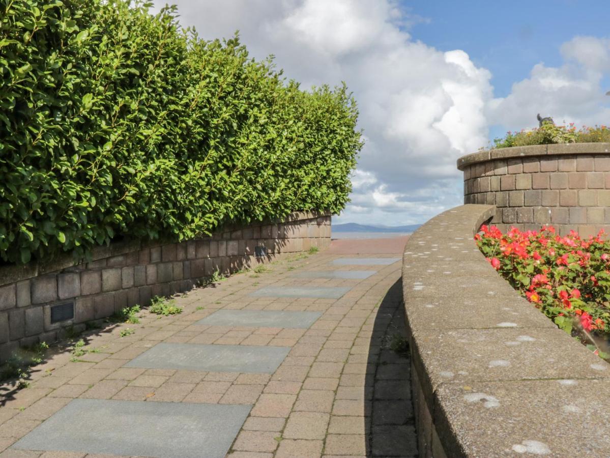Ferienwohnung Eden On The Crescent Morecambe Exterior foto