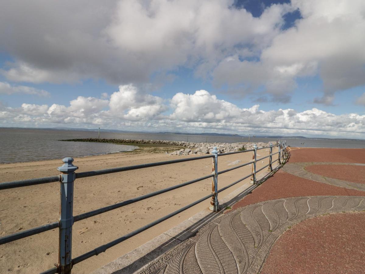 Ferienwohnung Eden On The Crescent Morecambe Exterior foto
